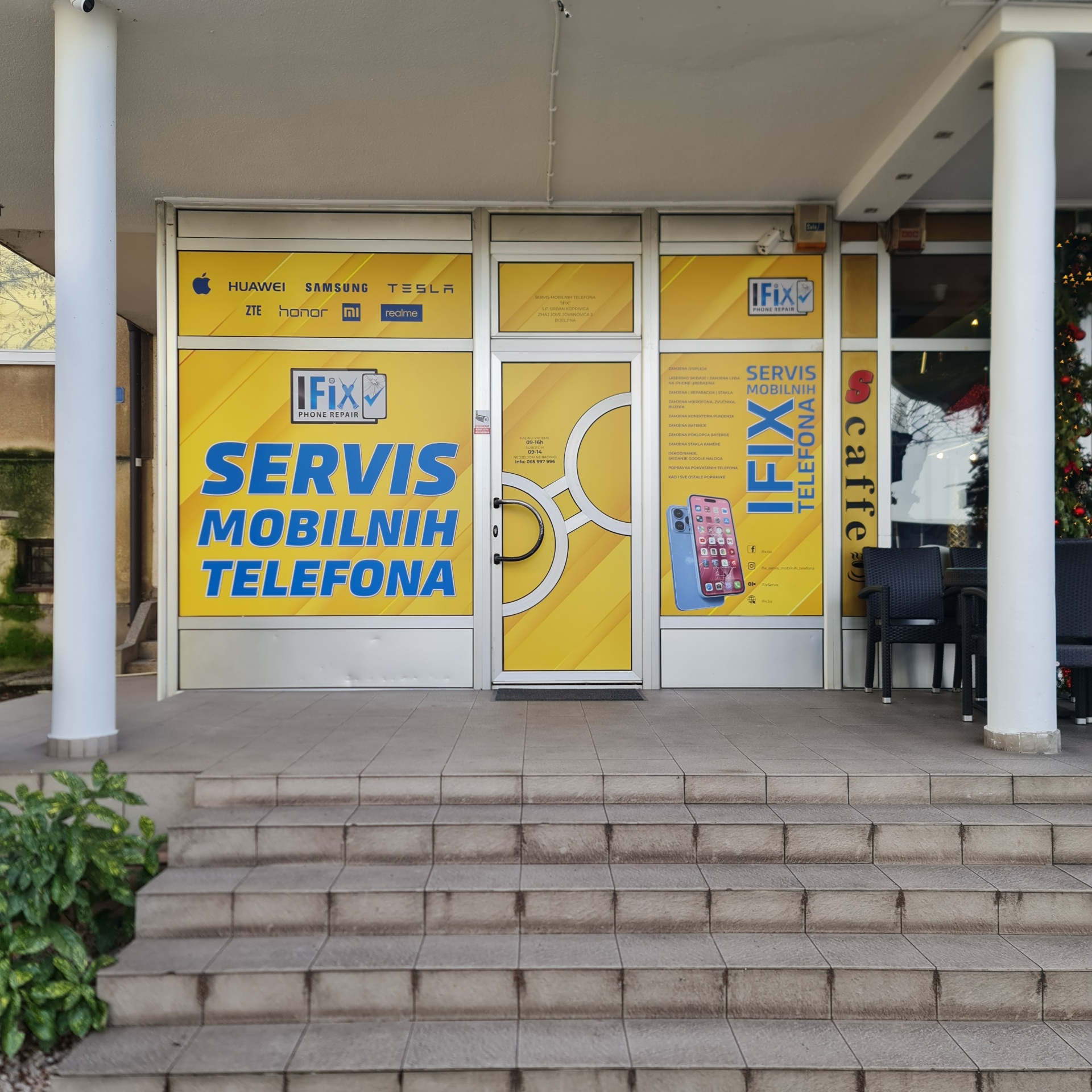 iFix servis mobilnih telefona — ulaz